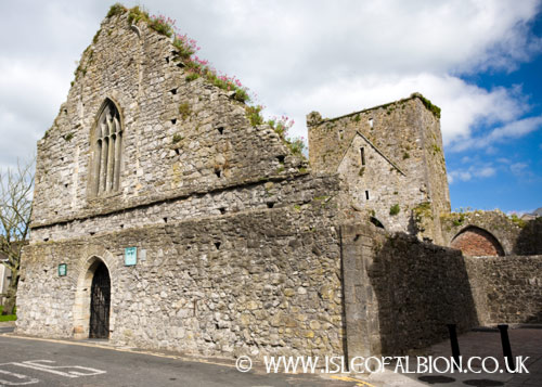 Cashel ruins